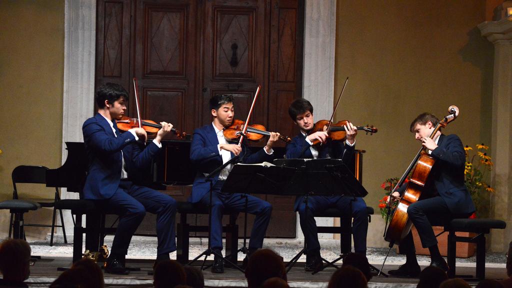 Le Quatuor AROD, Jordan VICTORIA Violon, Alexandre VU violon, Tanguy PARISOT alto, Jérémy GARABARG violoncelle joue HAYDN( PHOTO CH.MERLE)